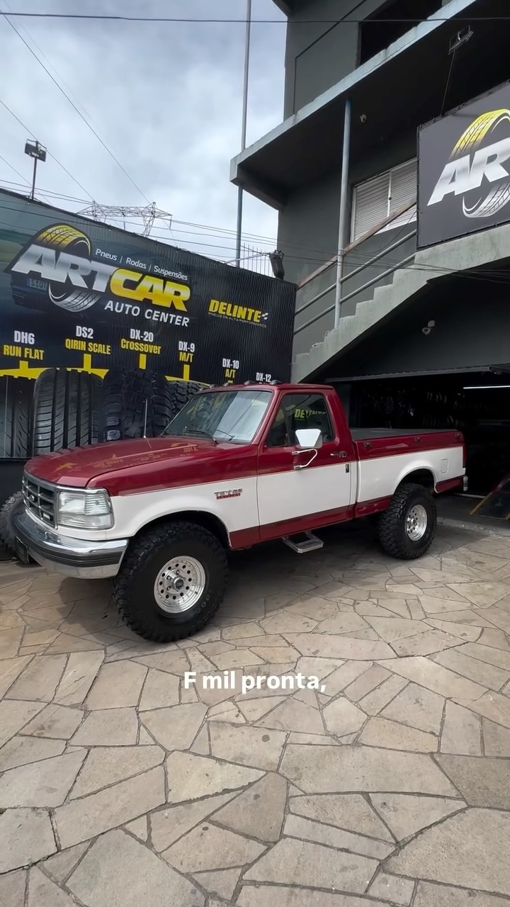 Ford F-1000 com rodas e pneus novos na ARTCAR Auto Center